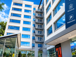 Vendo un piso de oficinas: MED PLAZA, sector Axxis